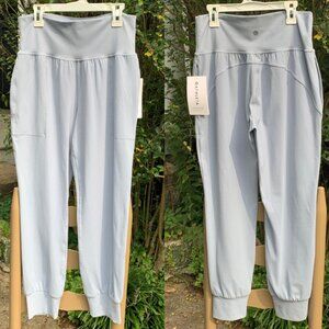 NWT Athleta Women's Salutation Jogger Medium Petite Blue